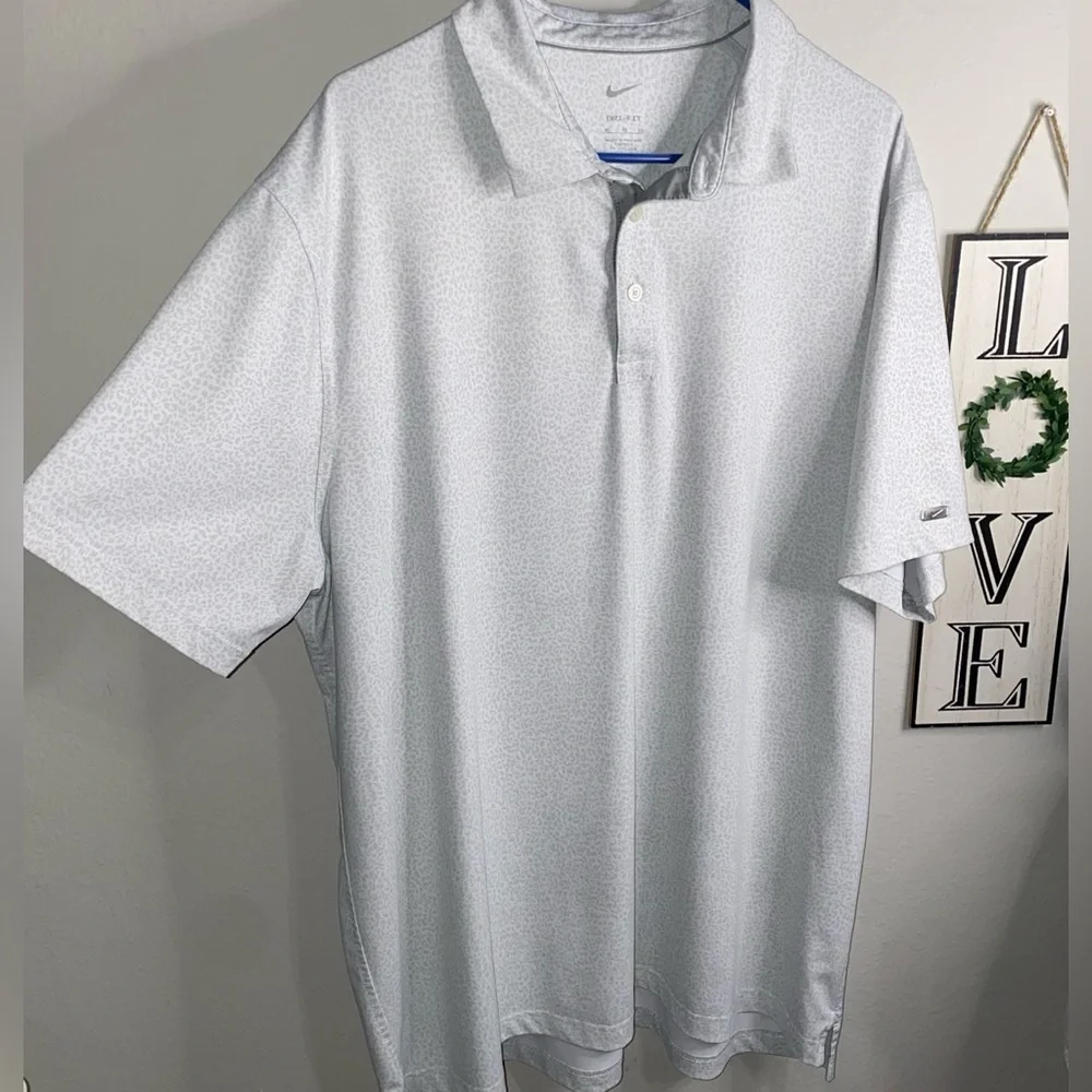 MENS NIKE DRI-FIT COLLARED SHORT SLEEVE SHIRT